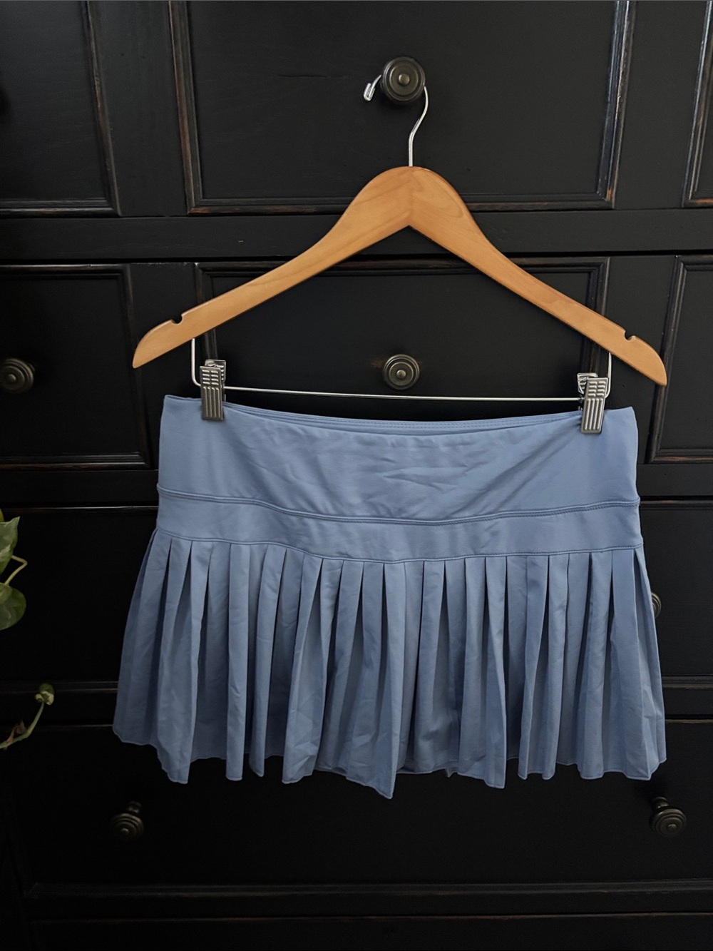 Gold Hinge size XL Stonewash Blue Pleated Tennis Skirt with Shorts, Like New